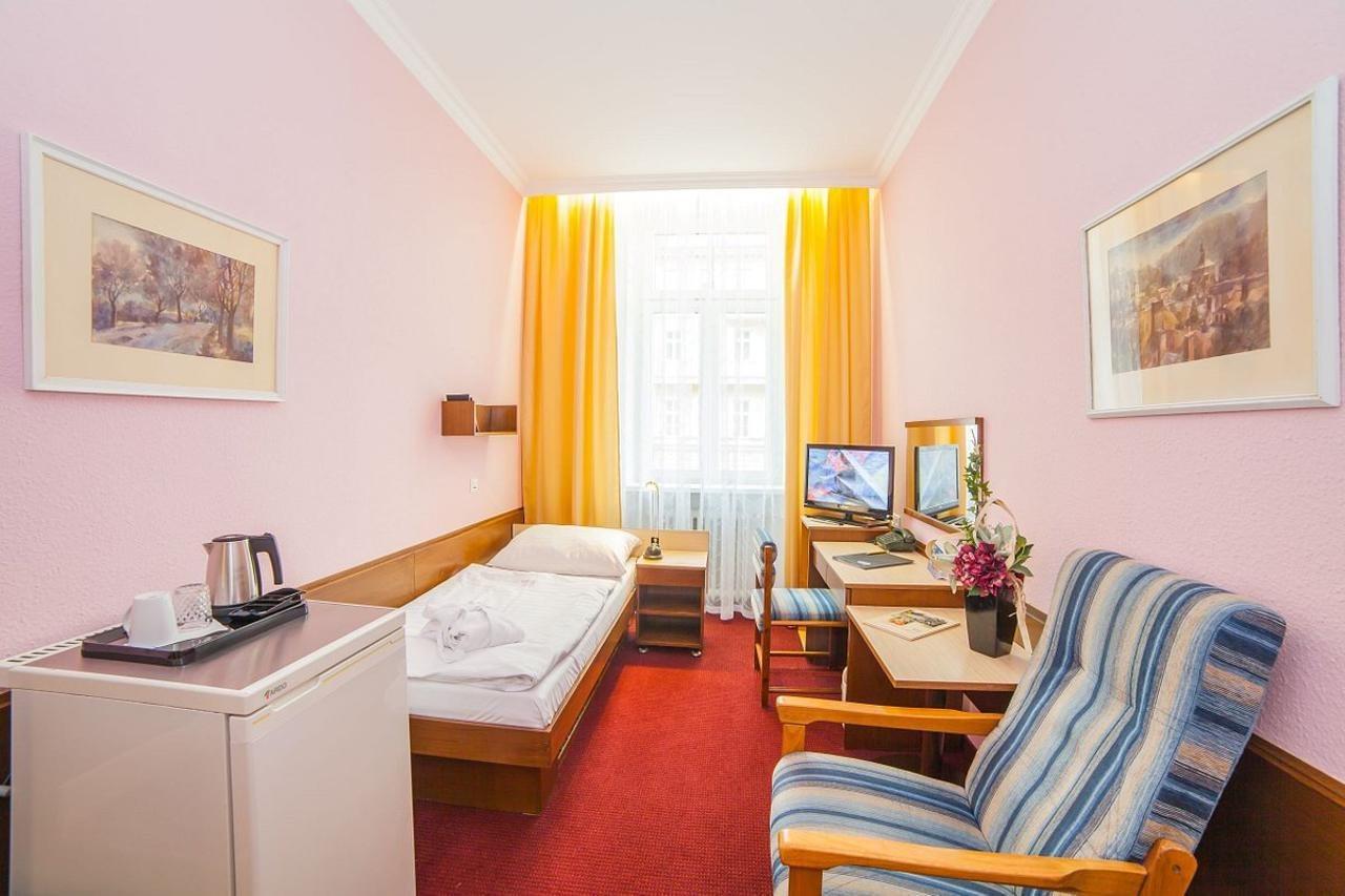Krivan Hotel Karlovy Vary Kültér fotó